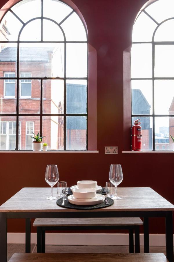 Stylish Jewellery Quarter Apartment Sleeps 4 バーミンガム エクステリア 写真