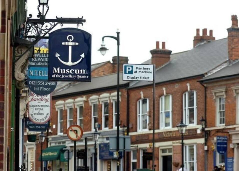 Stylish Jewellery Quarter Apartment Sleeps 4 バーミンガム エクステリア 写真