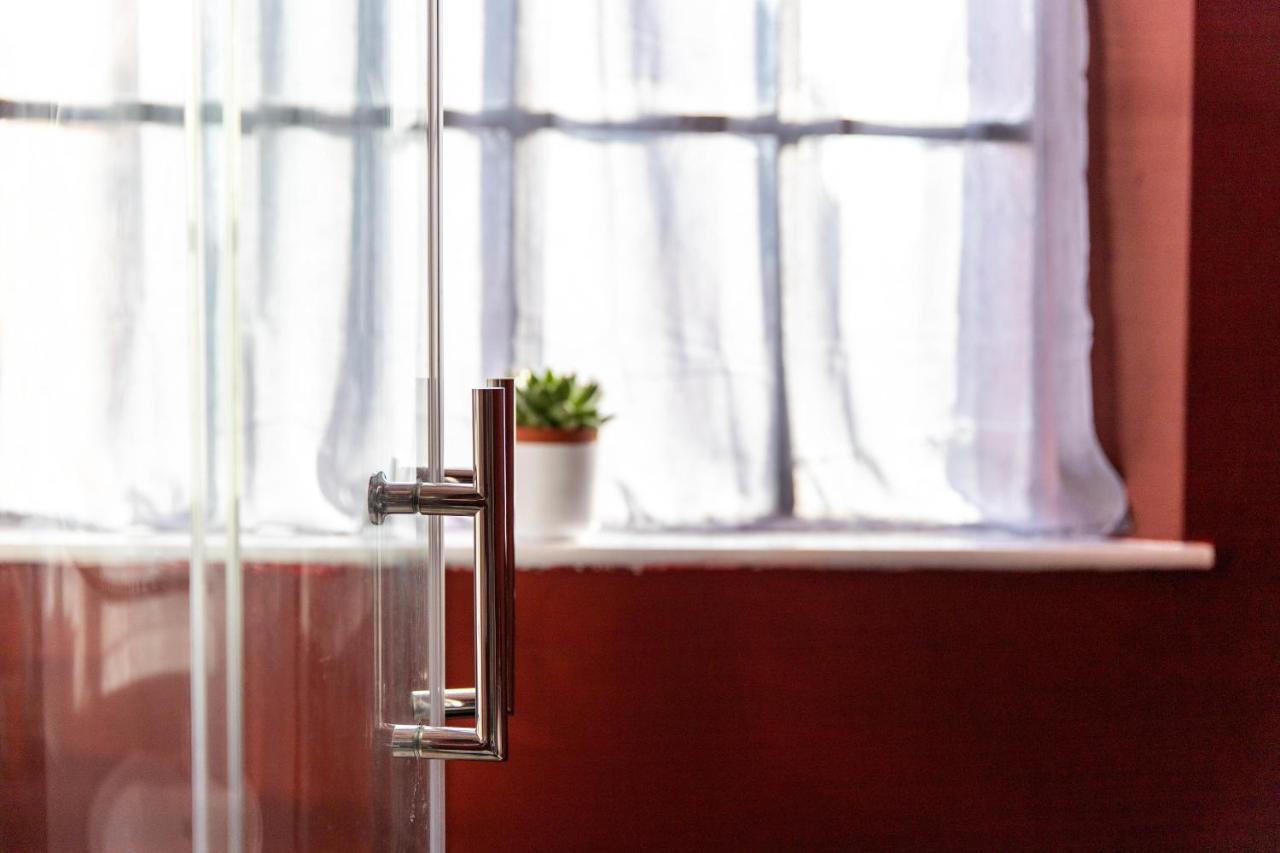 Stylish Jewellery Quarter Apartment Sleeps 4 バーミンガム エクステリア 写真